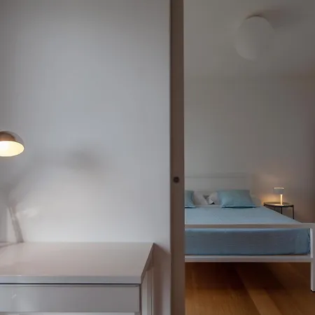Casa de Férias Quercia House, Inside A Private Park, Pool, Tennis, Ac, Parking Next And A Garage In Lerici! Lerici