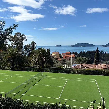 Quercia House, Inside A Private Park, Pool, Tennis, Ac, Parking Next And A Garage In Lerici! Lerici