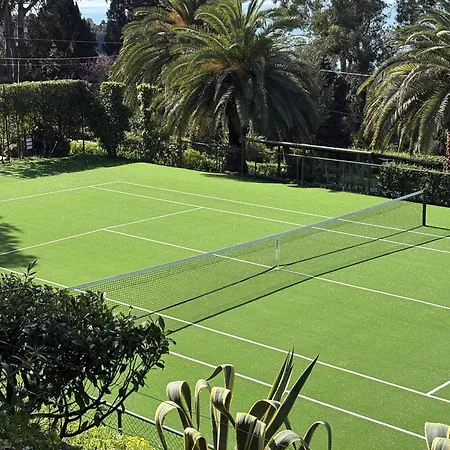 Quercia House, Inside A Private Park, Pool, Tennis, Ac, Parking Next And A Garage In Lerici! Holiday home Lerici